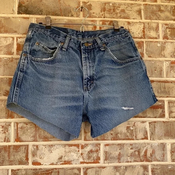 Wrangler Cut Off Shorts - Picture 9 of 12